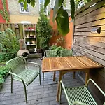 Cozy Center Chambers With Kitchen And Garden Kopenhaga