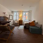 Cozy Center Chambers With Kitchen And Garden Kopenhaga