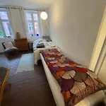 Cozy Center Chambers With Kitchen And Garden Kwatera prywatna