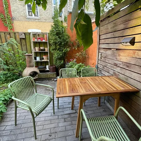 Cozy Center Chambers With Kitchen And Garden Copenhagen