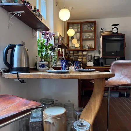 Cozy Center Chambers With Kitchen And Garden Copenhagen