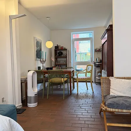 Cozy Center Chambers With Kitchen And Garden Rum i privatbostad