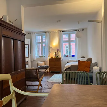 Cozy City-Centre Stay With A Sunny Garden Pansiyon Kopenhag