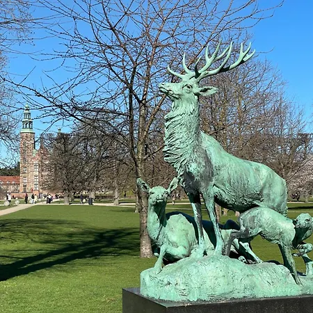 Cozy Center Chambers With Kitchen And Garden *