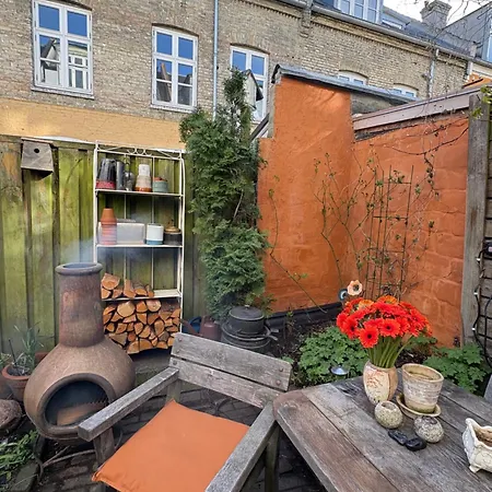Cozy Center Chambers With Kitchen And Garden Copenhagen