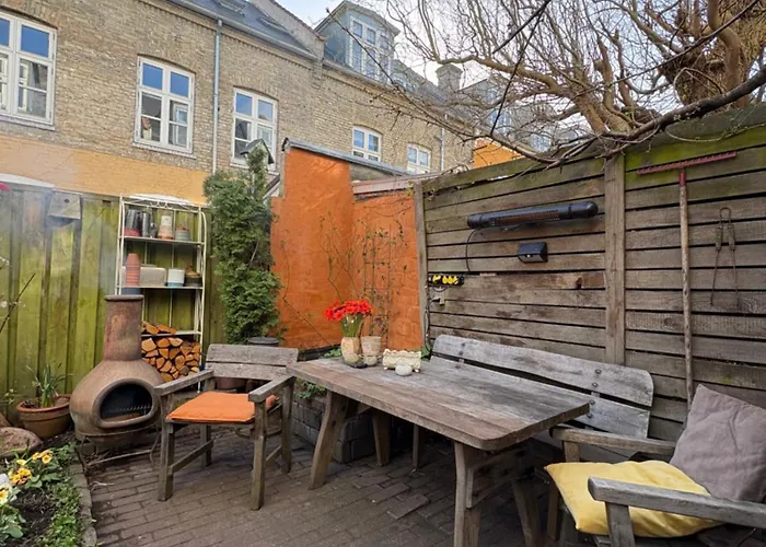 Cozy Center Chambers With Kitchen And Garden Alloggio in famiglia