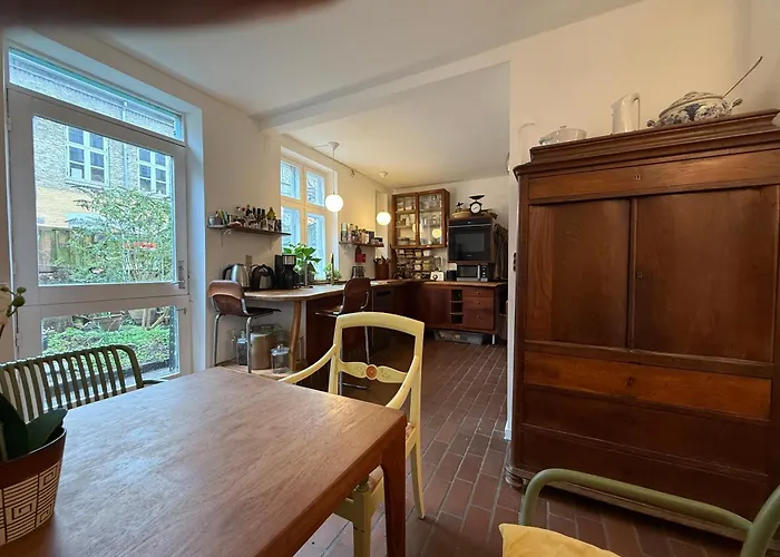 Cozy Center Chambers With Kitchen And Garden